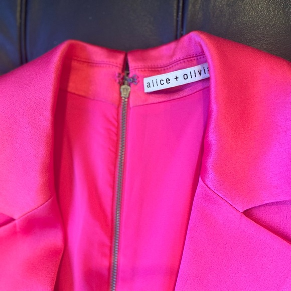 Alice + Olivia Pink Satin Tuxedo Mini Romper - Picture 4 of 6